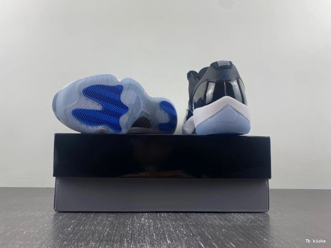 Rep TBK Air Low 11 Jam FV5104-004 Space Jordan 0630
